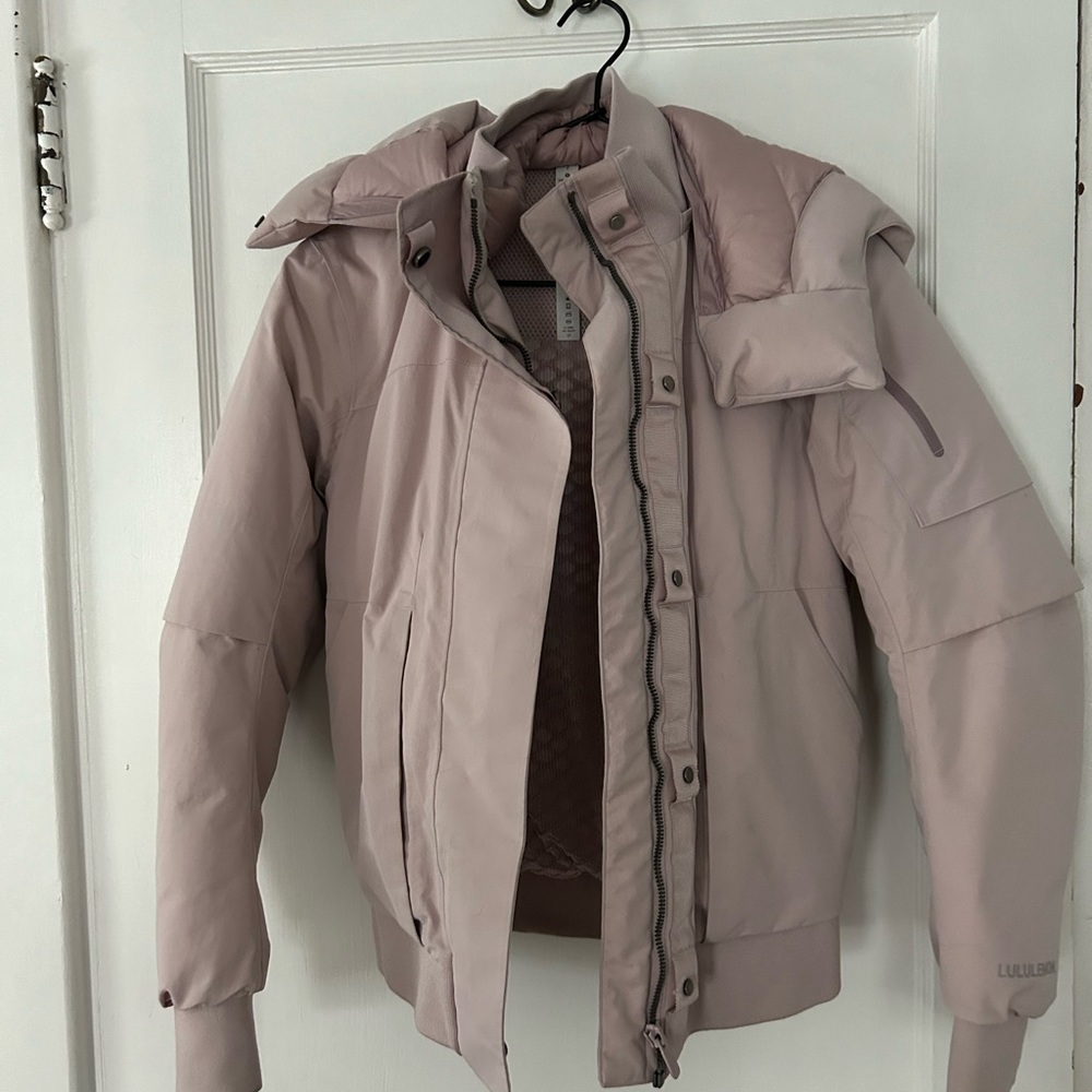 Lululemon puffer coat